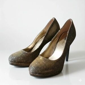 FIONI Clothing Glittering Gold Heels